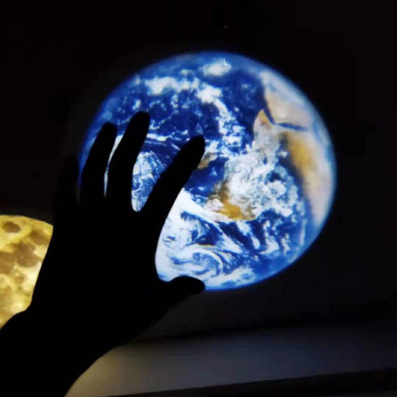 Proiector LED Luna si Pamant MoonLED | Iluminare ambientala decorativa cu efecte luminoase | Design modern si usor de folosit