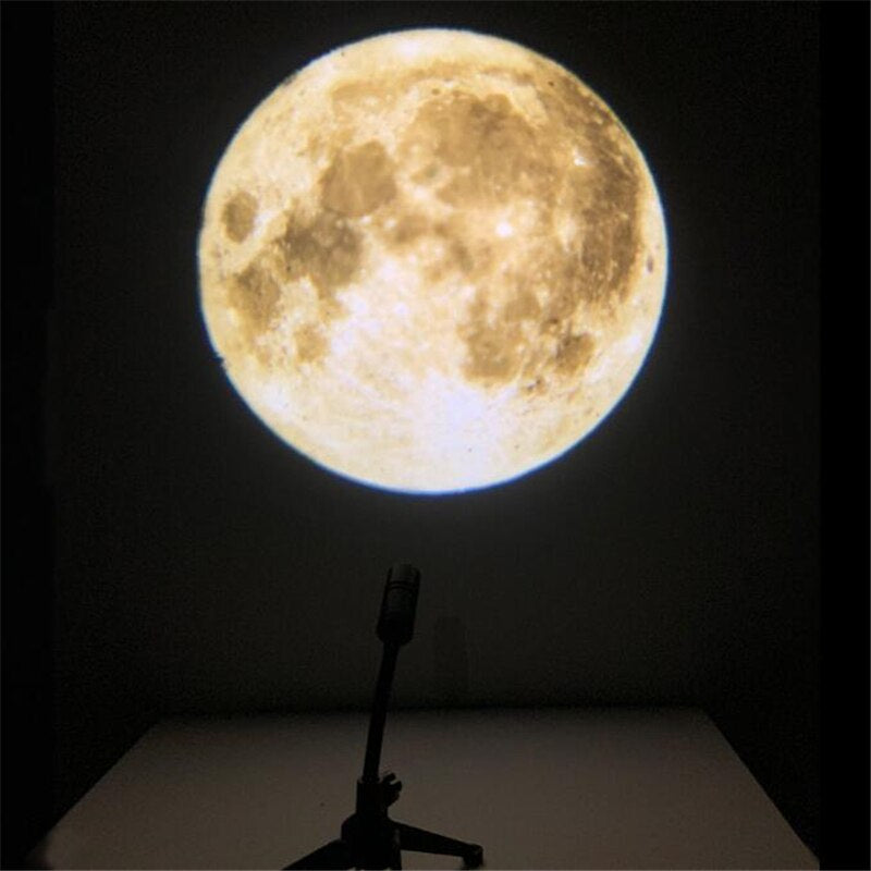 Proiector LED Luna si Pamant MoonLED | Iluminare ambientala decorativa cu efecte luminoase | Design modern si usor de folosit