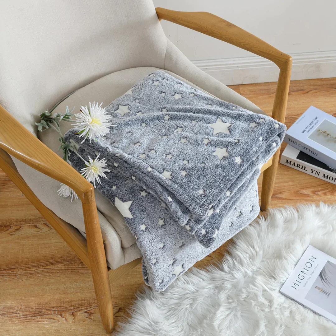 Patura pufoasa fosforescenta, cu model stele