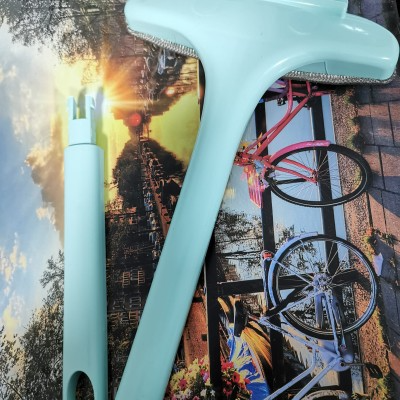 Racleta pentru spalat geamuri