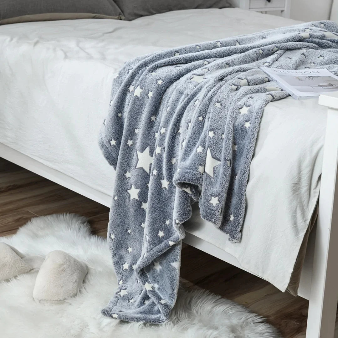 Patura pufoasa fosforescenta, cu model stele